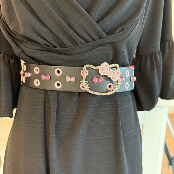 New Womens Sanrio Hello Kitty Bow Bling Belt - Picture 4 of 13